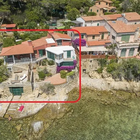 The Boat * Портоферрайо